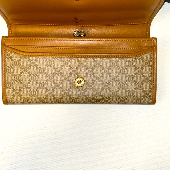 VGUC Celine Wallet w Kiss lock - Picture 8 of 14